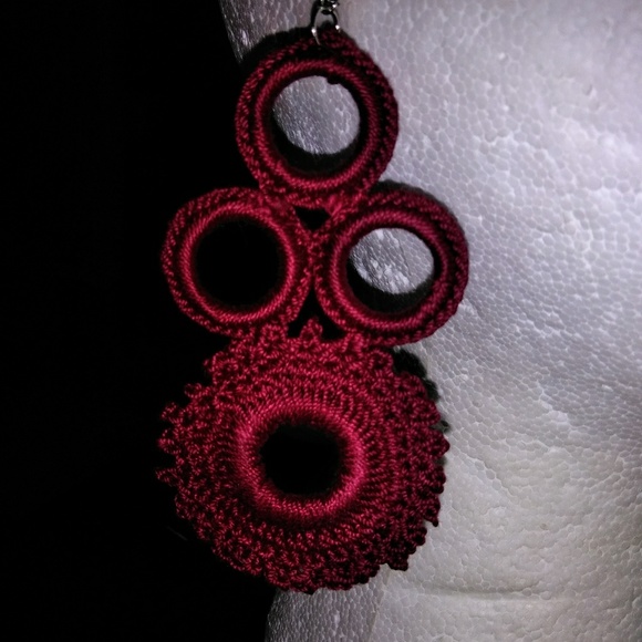 Earrings - Picture 1 of 2